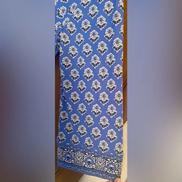 J Jill 20”PTP Sz: M Oversized Wearable Collection Blue Floral Top Stretch - Picture 3 of 5